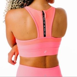 Zyia Sports Bra S bright pink athletic top back zipper